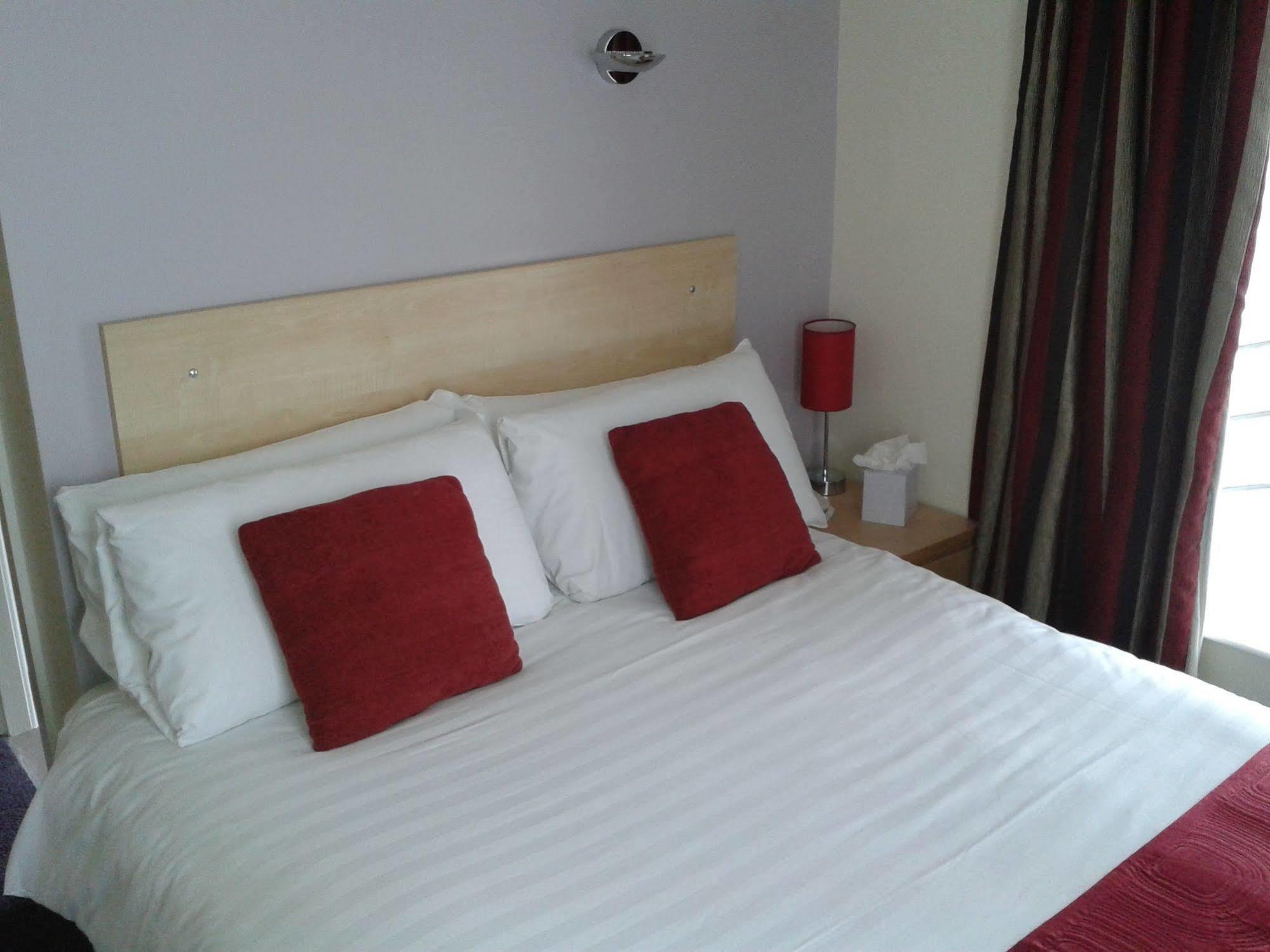 Waterfront Hotel Brighouse Luaran gambar